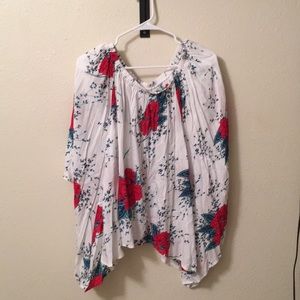 Boohoo off the shoulder bell sleeve floral top